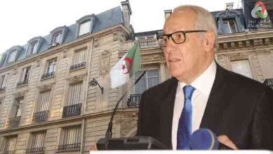 صورة عودة سفير الجزائر بفرنسا عنتر داود الى مكتبه بباريس ابتداء من نهار الغد الاربعاء 06 جانفي …
